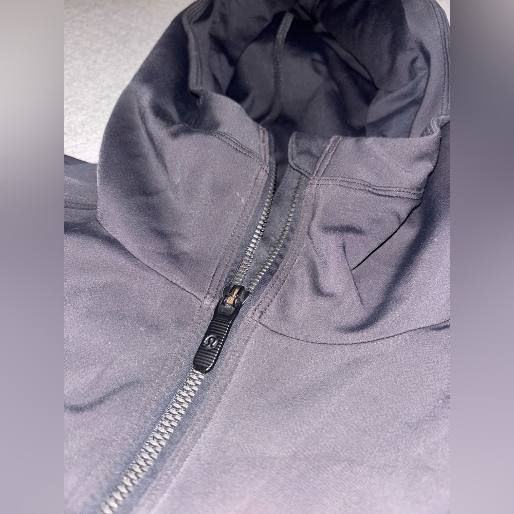 Lululemon Stopover Jacket - Picture 6 of 11